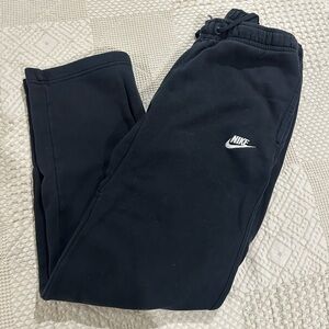 Nike Men’s Black Jogger Pants